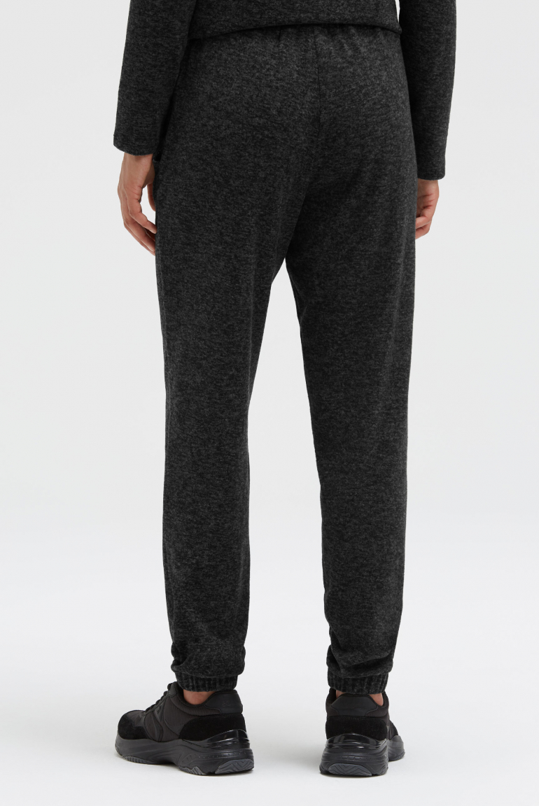 Jogpants aus Flauschstrick