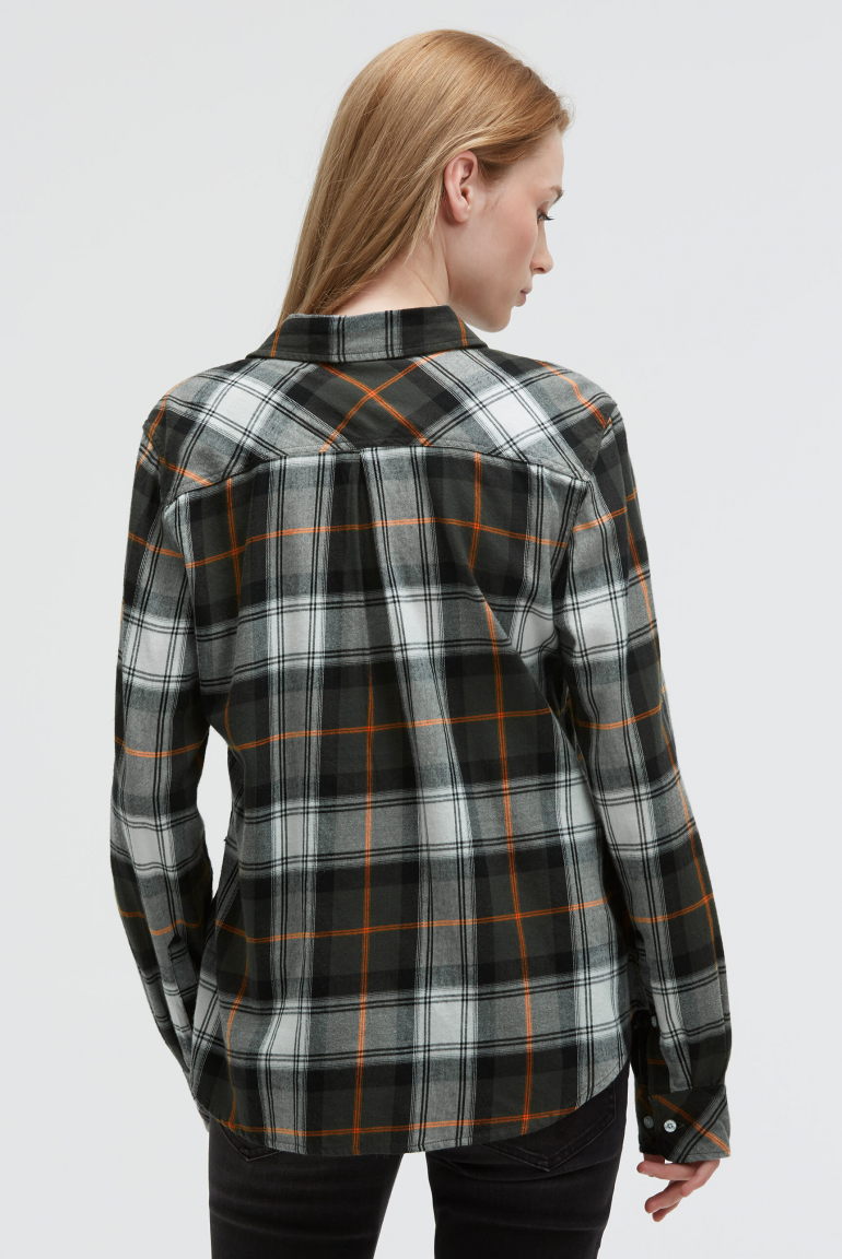 Karobluse mit kurzer Knopfleiste