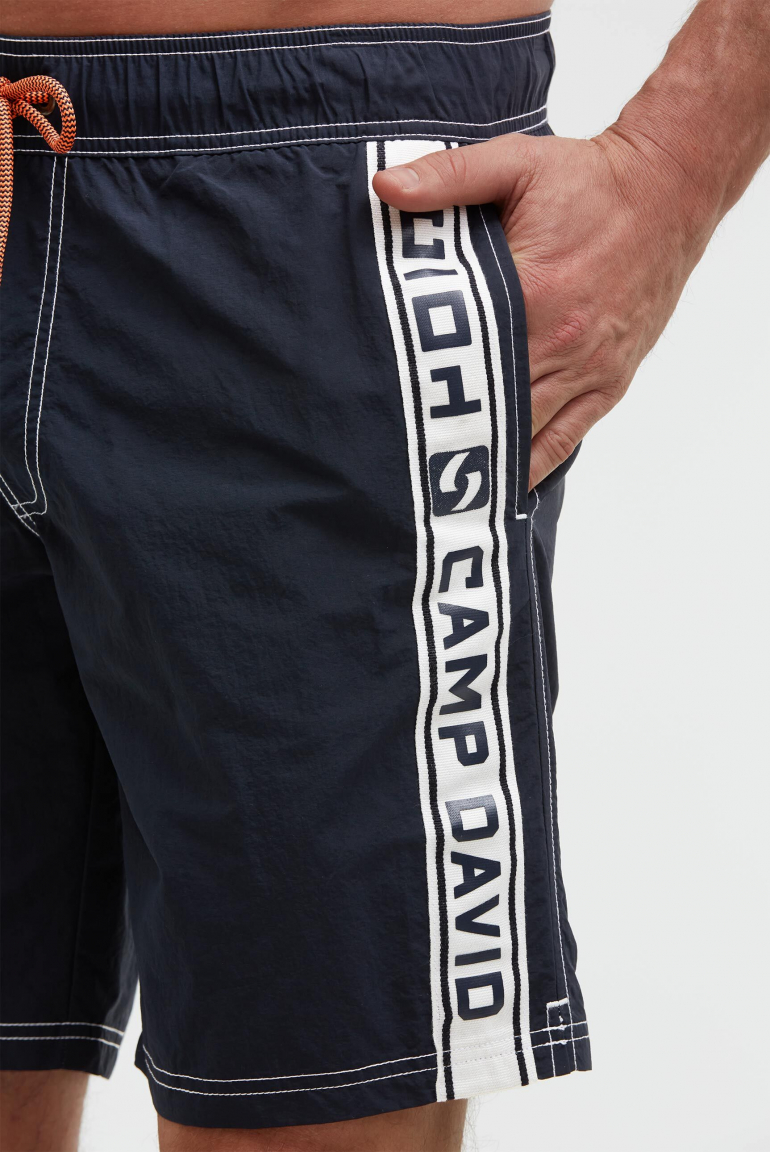 Lange Badeshorts mit Logo-Tapes