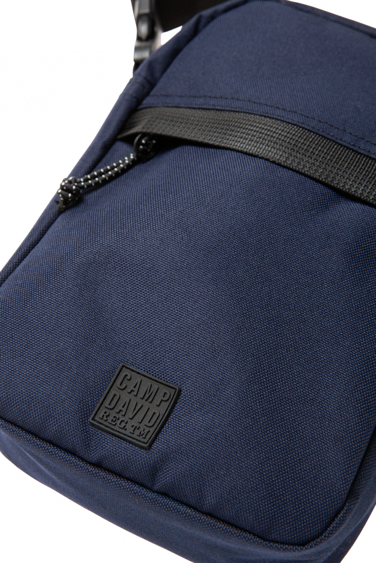 Leichte Crossbody Bag