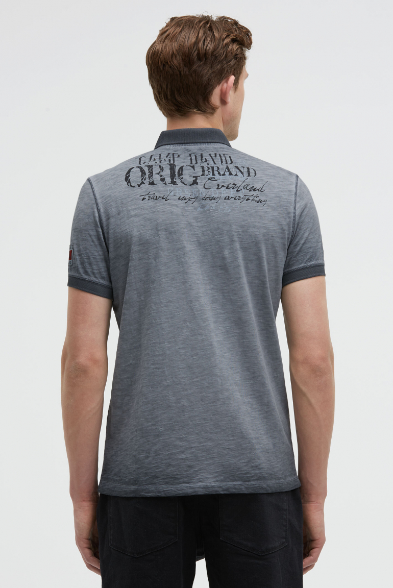 Poloshirt Oil Dyed mit Used Prints