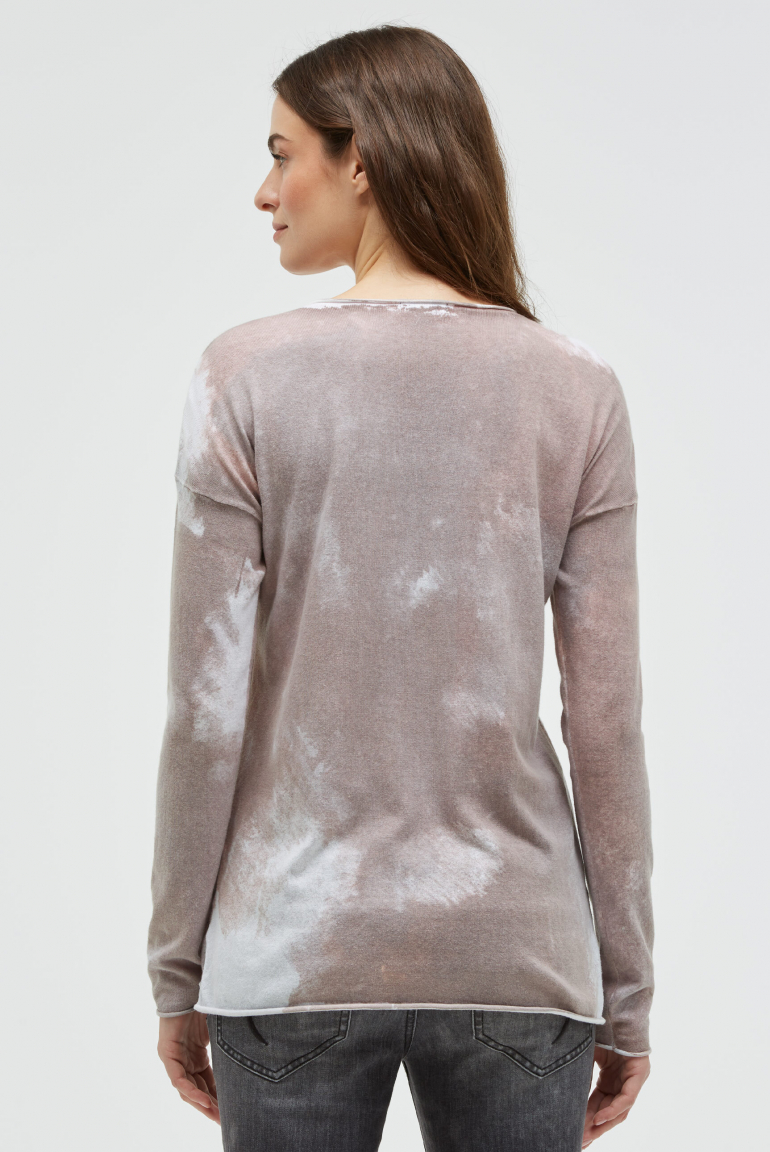 Pullover mit All Over Print und Schmucksteinen