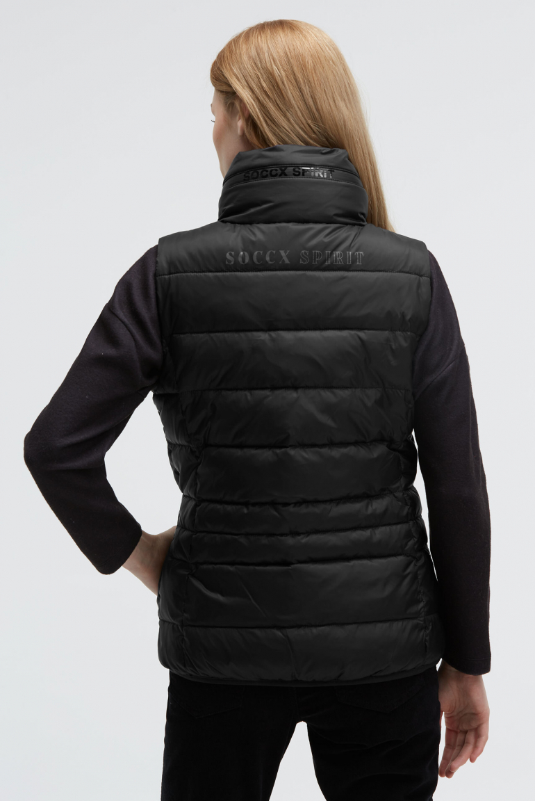 Steppweste mit Label Prints und Kapuze im Kragen