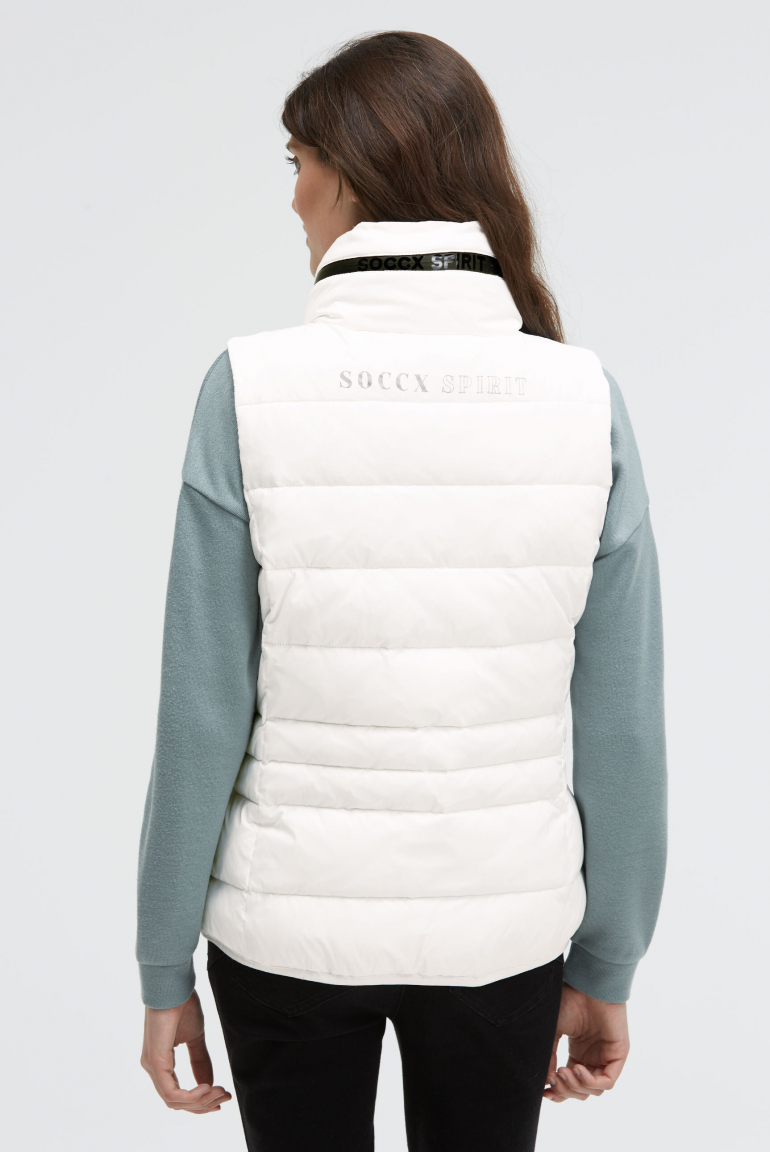 Steppweste mit Label Prints und Kapuze im Kragen