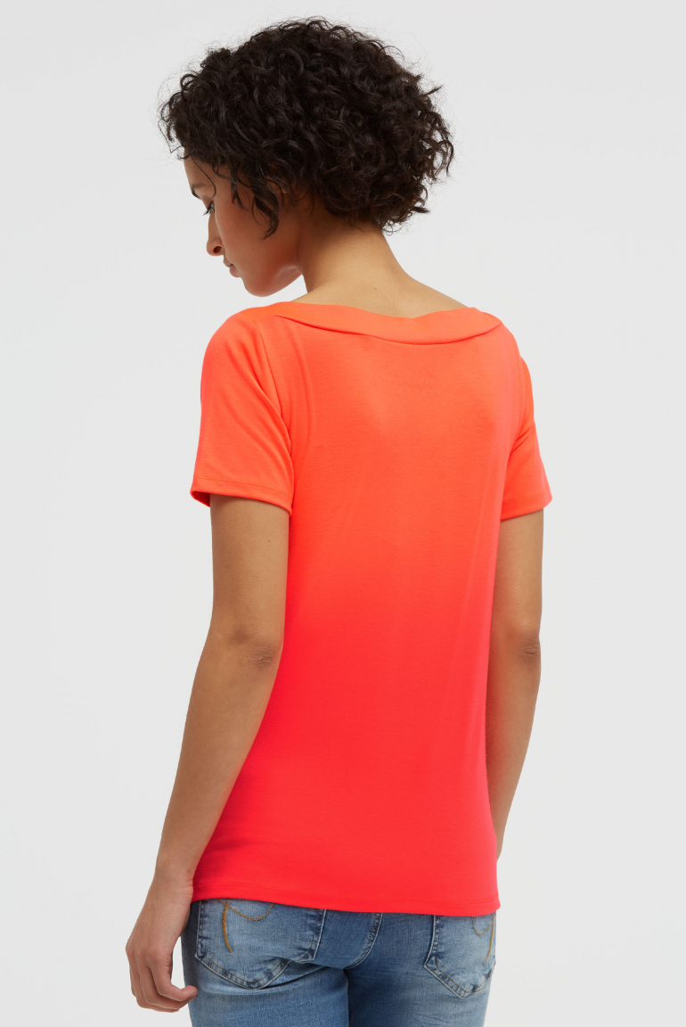 T-Shirt mit U-Boot-Ausschnitt und Artwork