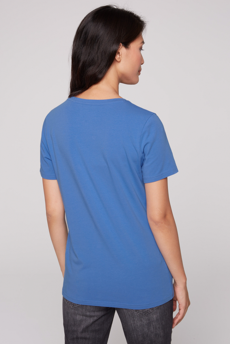 T-Shirt mit V-Ausschnitt und Print