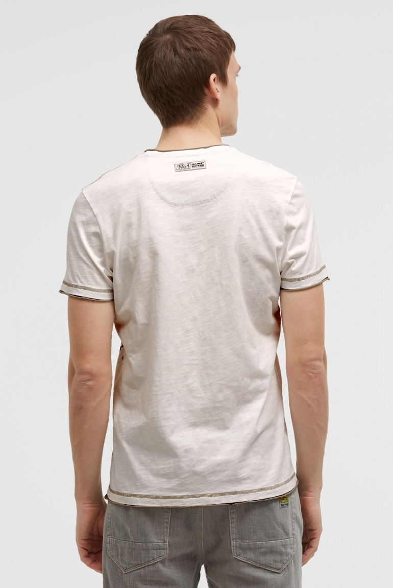 T-Shirt mit V-Neck im Vintage Look