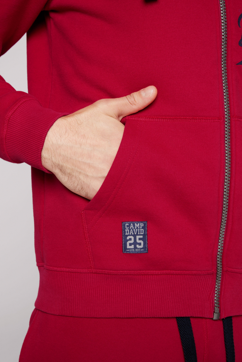 Kapuzensweatjacke mit Retro-Artwork
