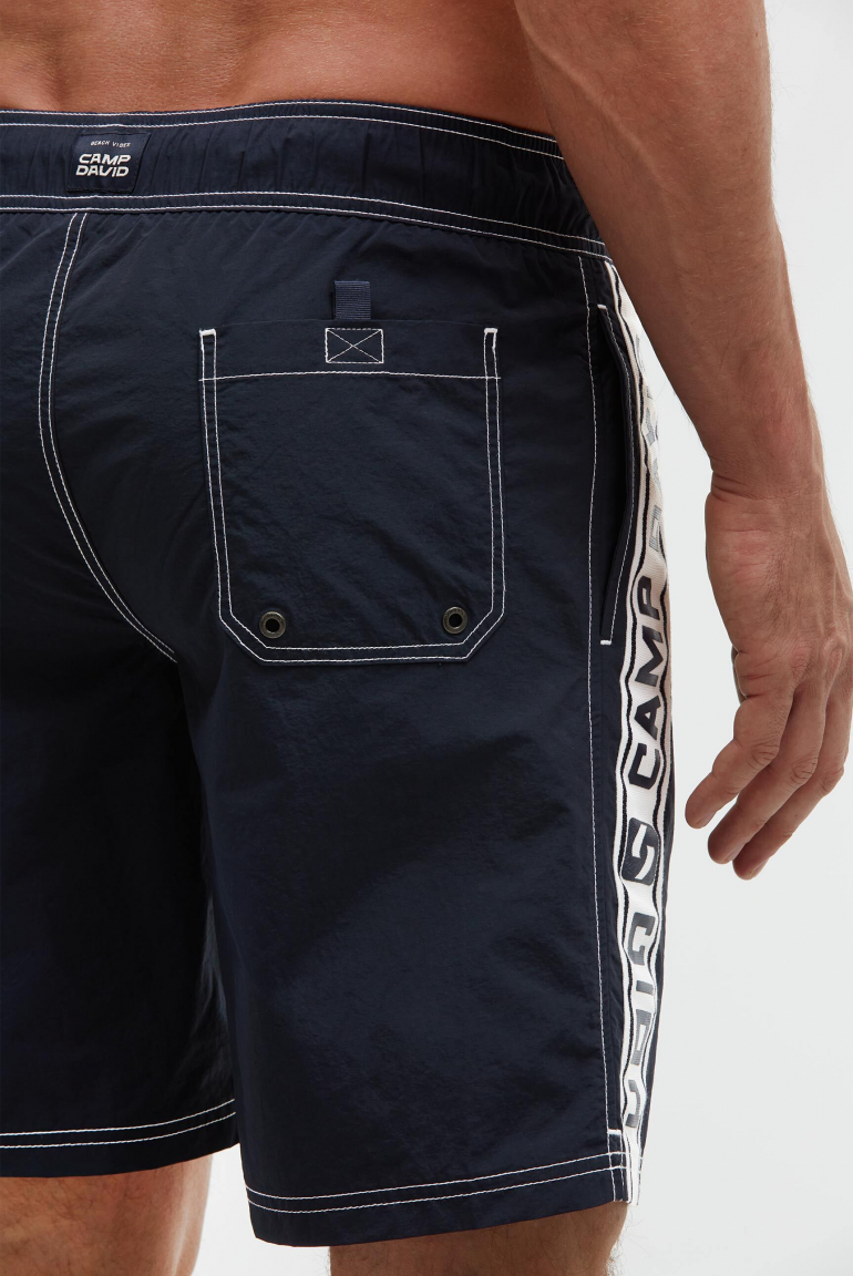 Lange Badeshorts mit Logo-Tapes