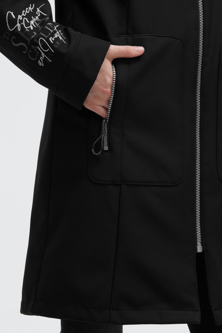 Lange Softshelljacke mit Kapuze und Logo Artworks