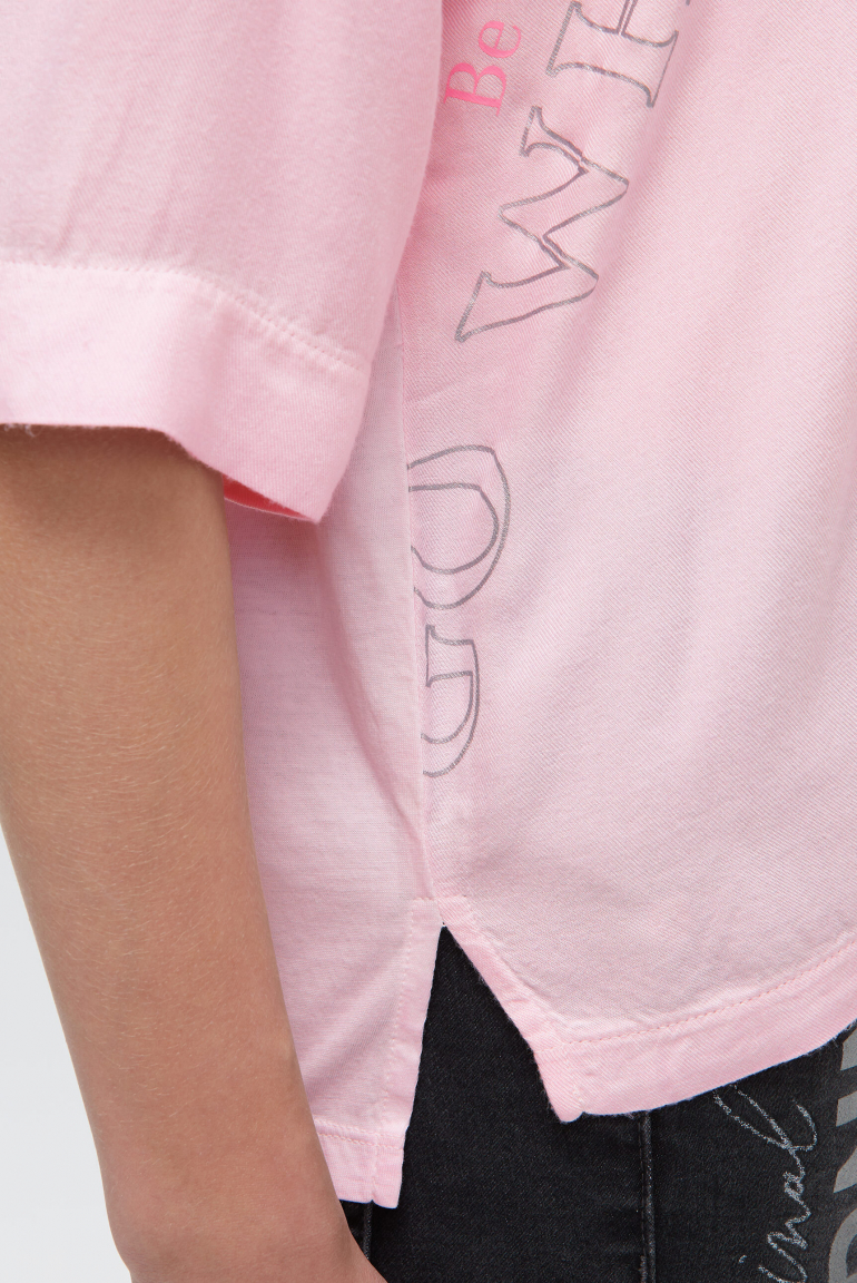 Shirt im Materialmix mit Folienprint