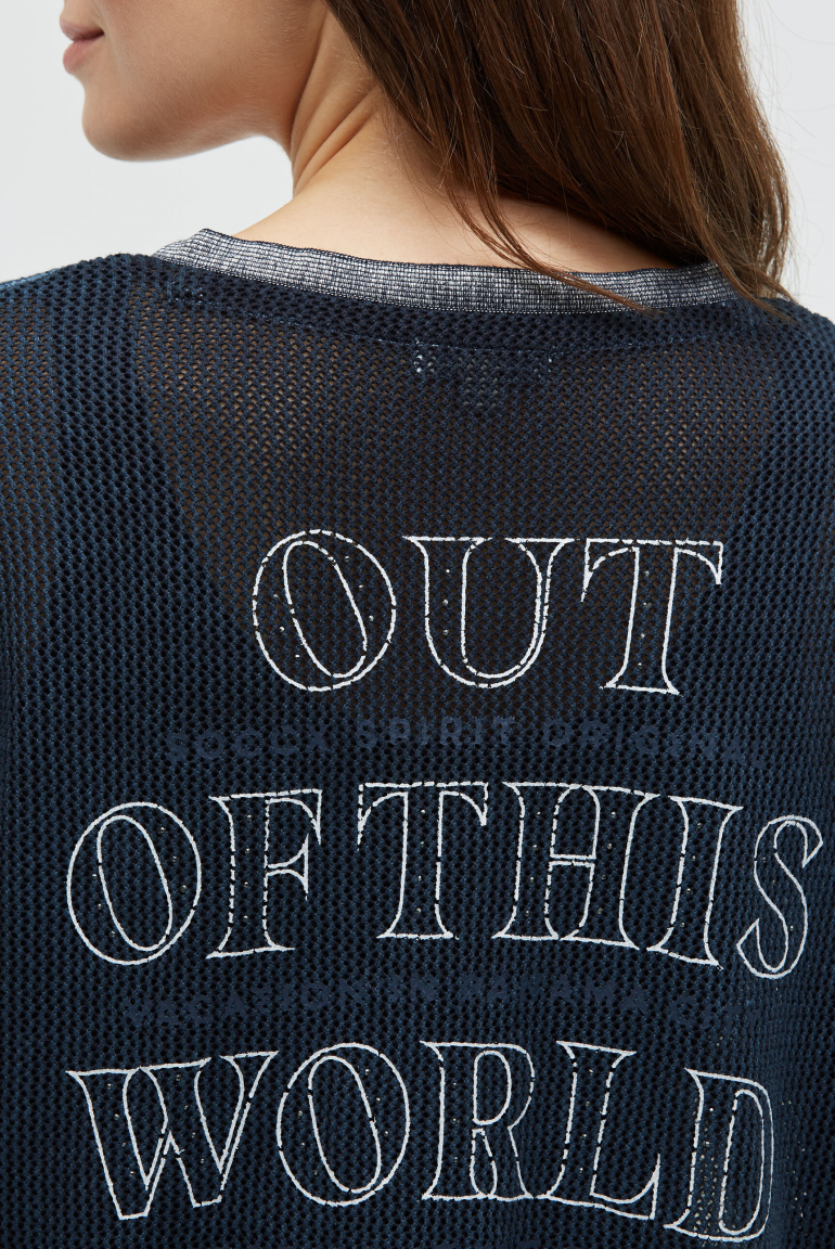 Strickshirt mit V-Ausschnitt und Backprint