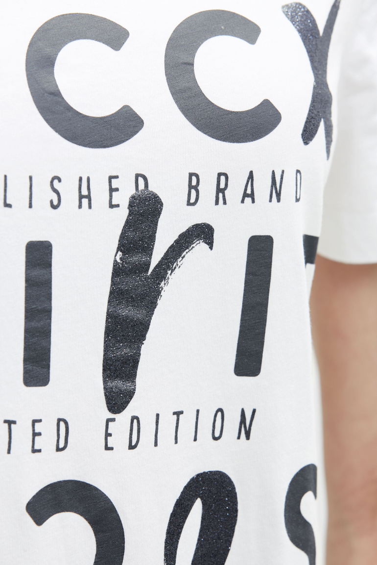 T-Shirt mit U-Boot-Ausschnitt und Artwork