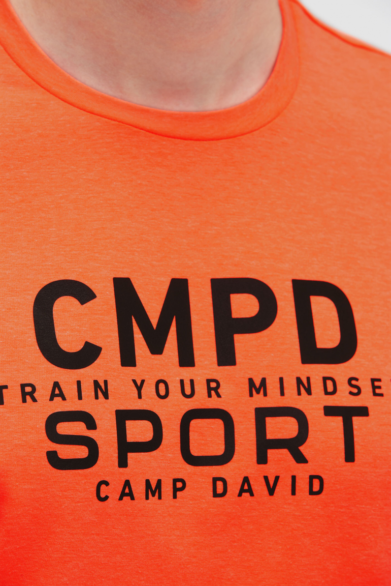 T-Shirt Rundhals mit Logo Artwork