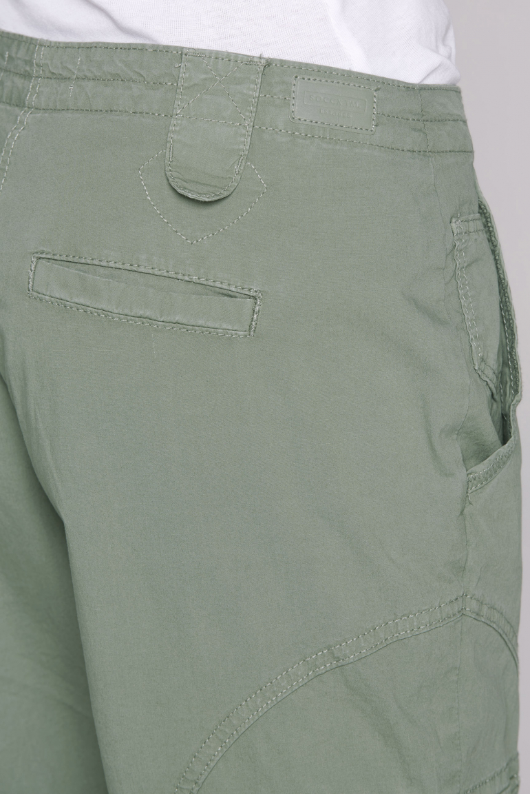 Basic Skater-Shorts mit Beintaschen