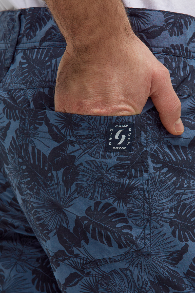 Cargo Shorts mit All Over Print