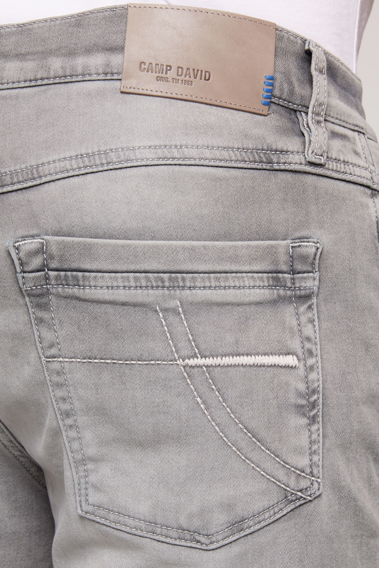 DA:VD Skater Shorts mit gefärbter Innenseite