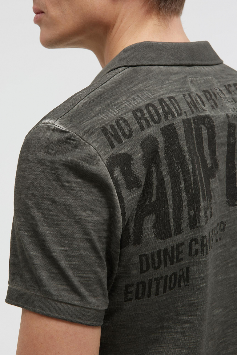 Kurzarmpolo mit V-Neck und Back-Print