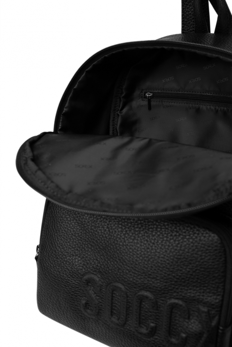 Rucksack aus genarbtem Lederimitat mit Logo-Prägung