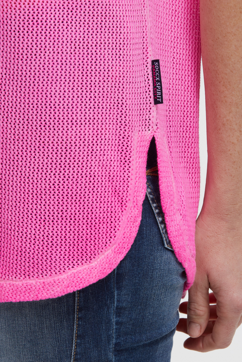 Strickshirt mit V-Ausschnitt und Backprint