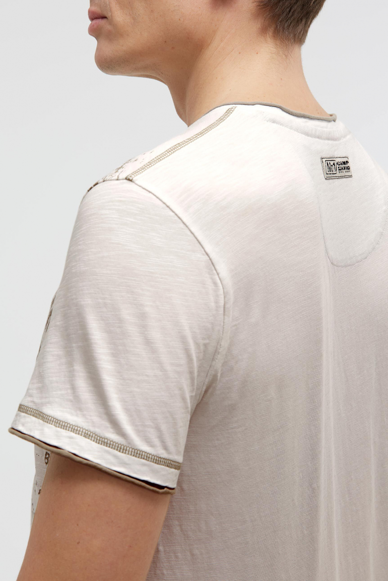 T-Shirt mit V-Neck im Vintage Look