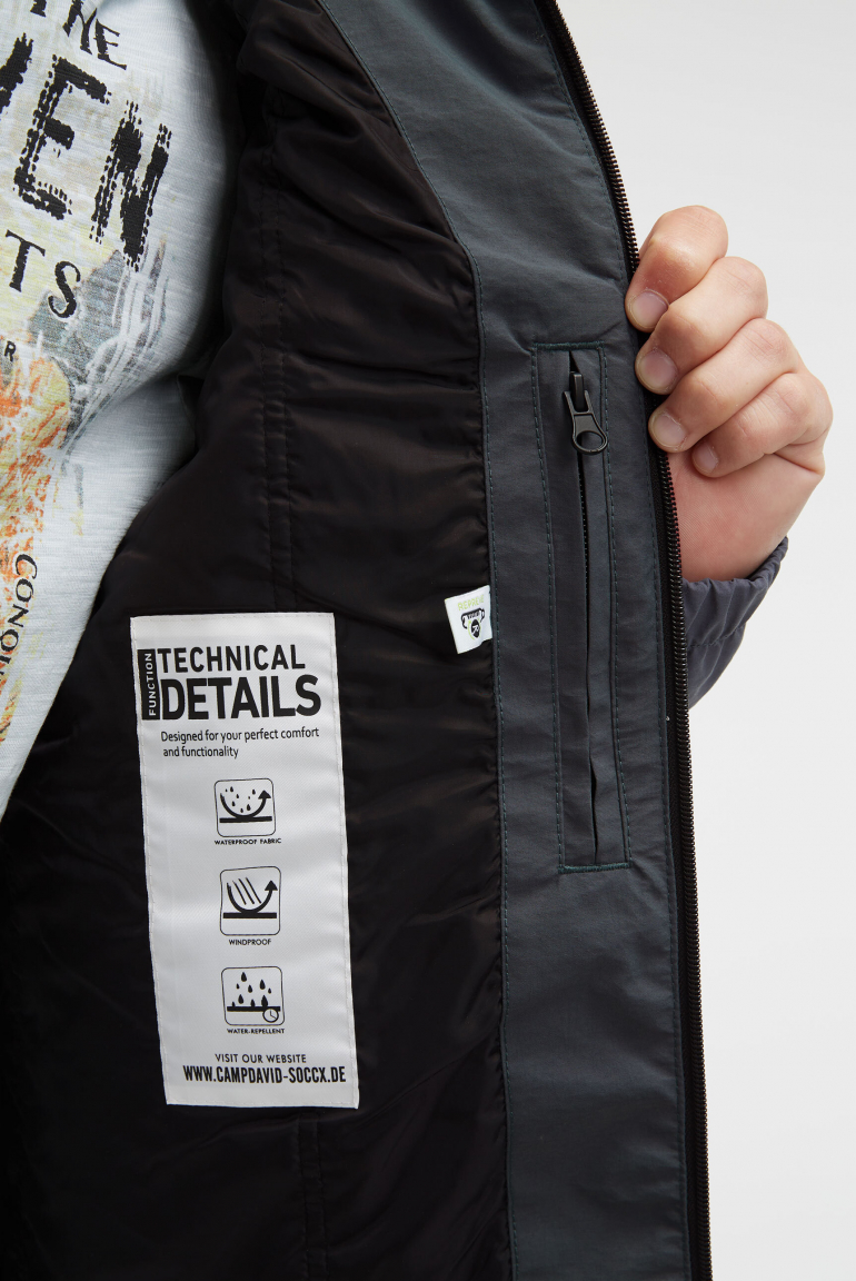 Funktionsjacke mit Kapuze