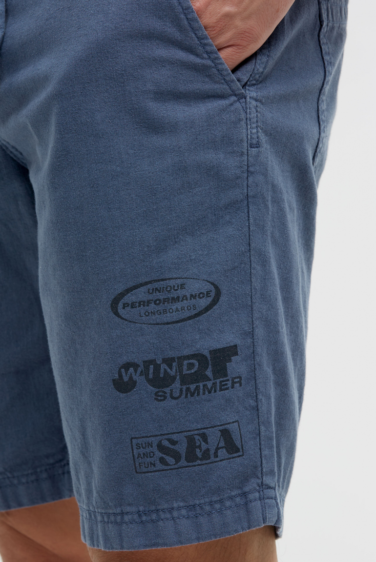 Shorts aus Leinen-Mix mit Label Print