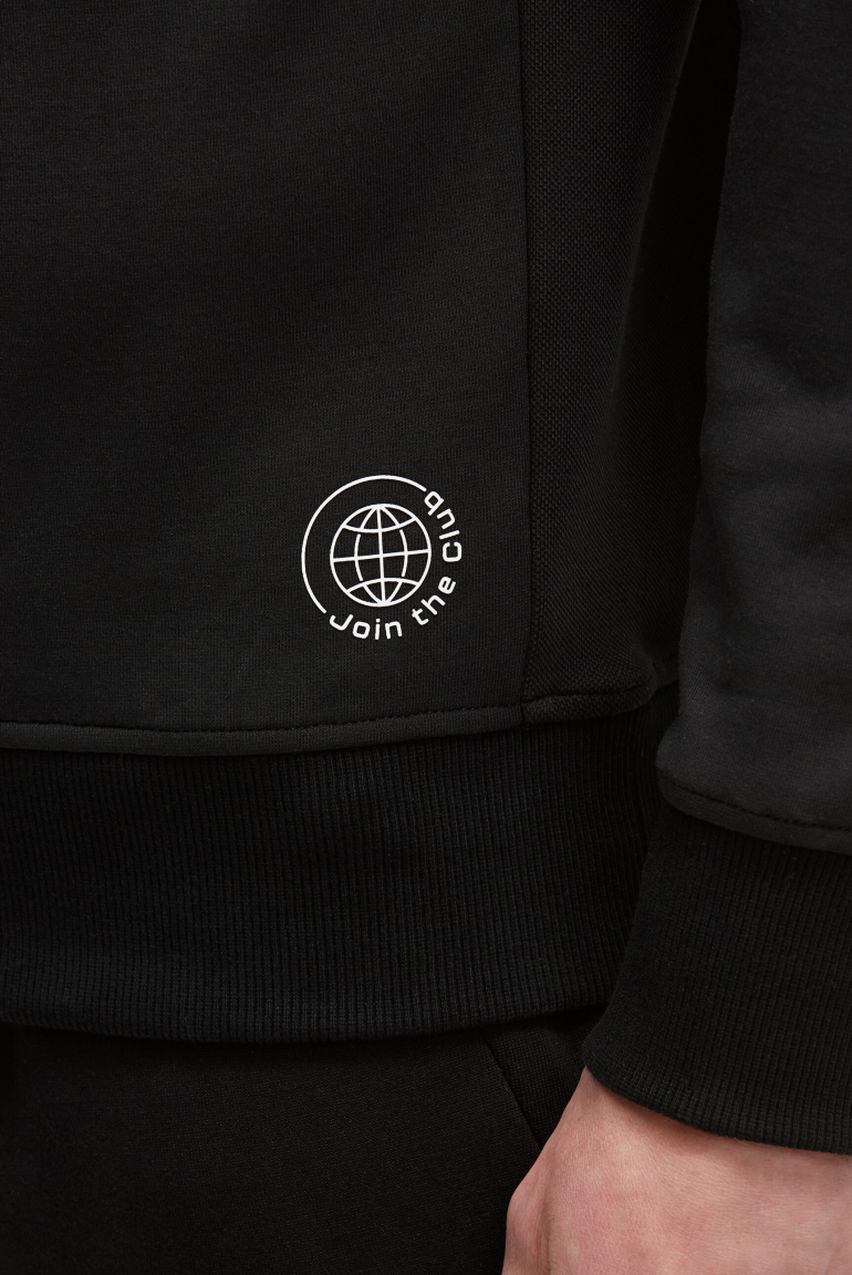 Sweatshirt aus Interlock mit Ärmeltasche und Artwork