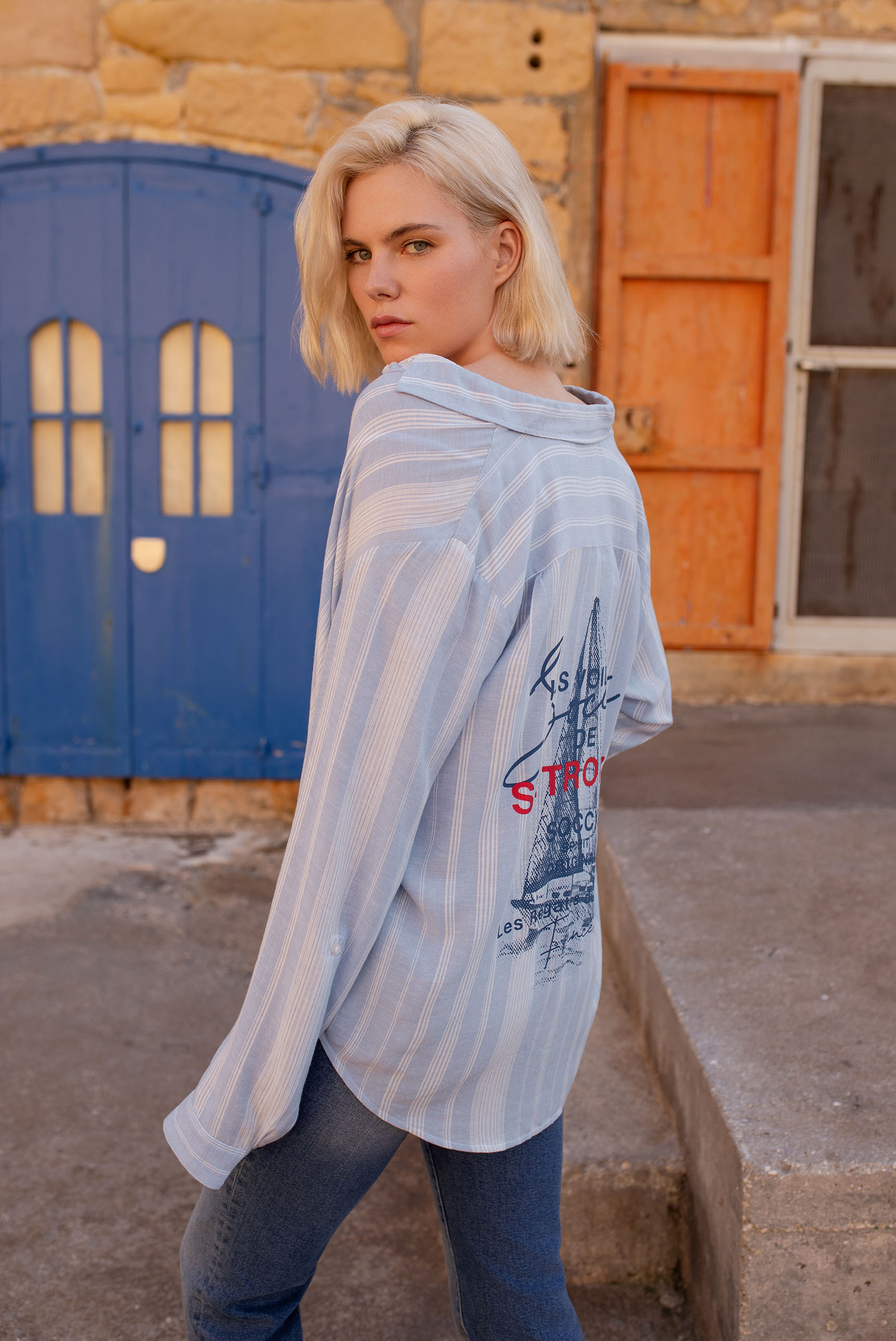 Vintage Voyage Look3